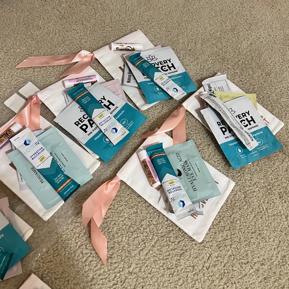 Bachelorette Bridal Party Favor Bags - Picture 7 of 11